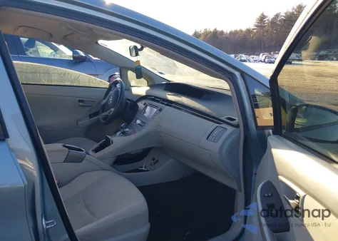 2013 Toyota Prius Two from USA, damaged, VIN JTDKN3DU0D5550543